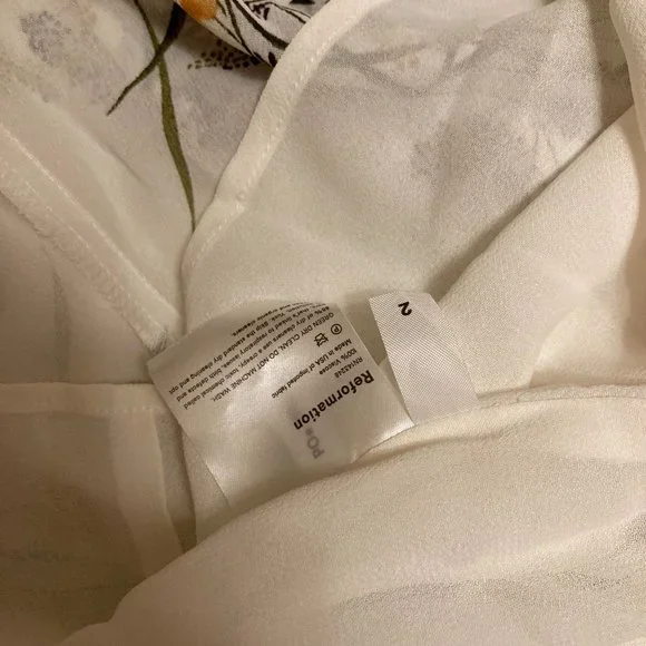 Reformation Gala Dress - Elegant White Floral Dress- Size 2 - Princess Print - Picture 4 of 8